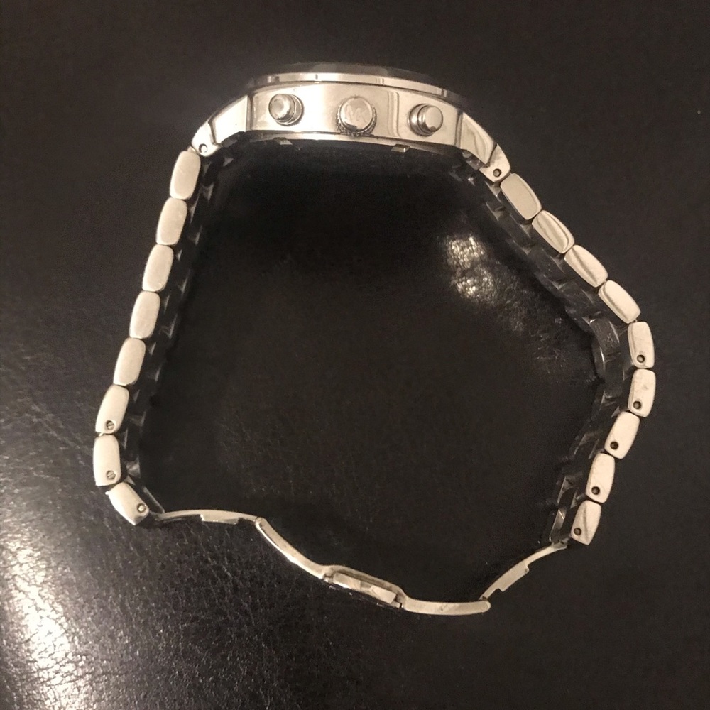 Michael Kors Watch - Picture 4 of 5